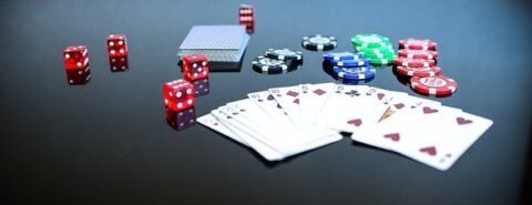 poker-1564042_640-min